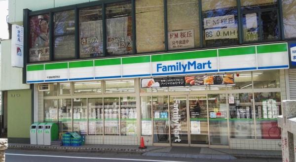 クライネシュロス(ファミリーマート千歳船橋駅南店)