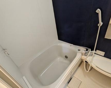 グレーシャーブルー