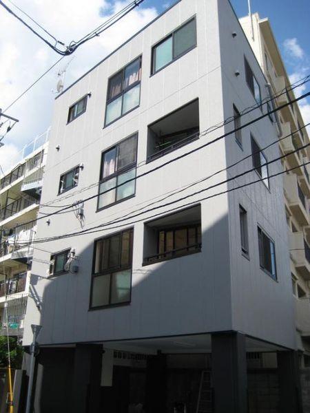鯨岡邸