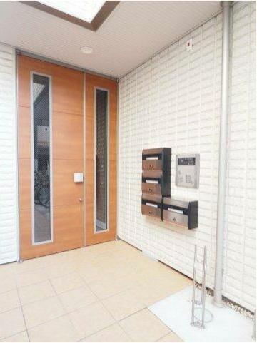 CLOVERCOURT