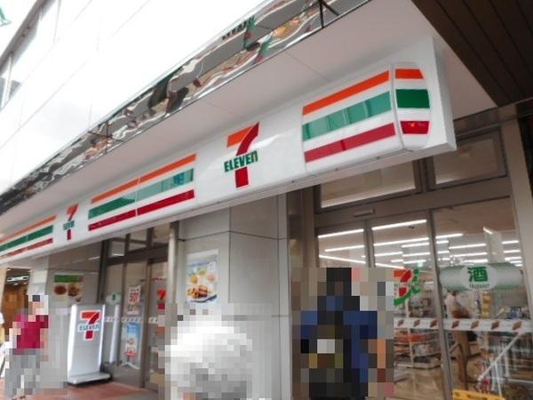 プレゼンス幡ヶ谷(セブンイレブン渋谷笹塚駅北店)