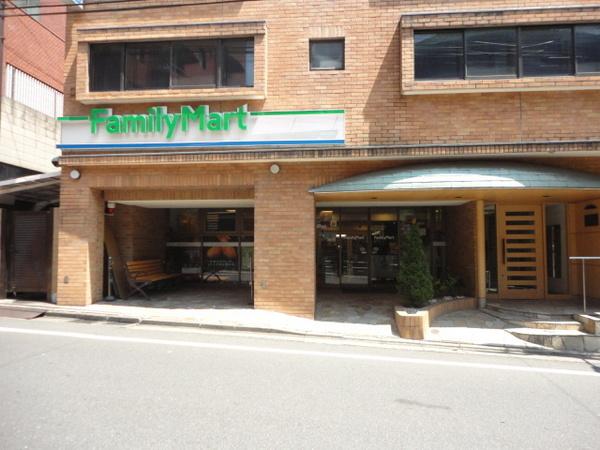 パミス代々木上原(ファミリーマート上原三丁目店)