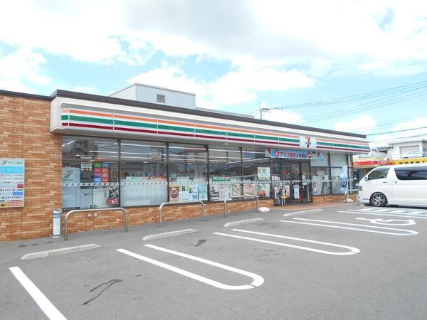 ラパン(セブンイレブン博多春町3丁目店)