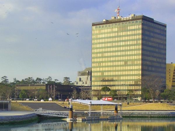 小倉D.C.TOWER(北九州市役所)