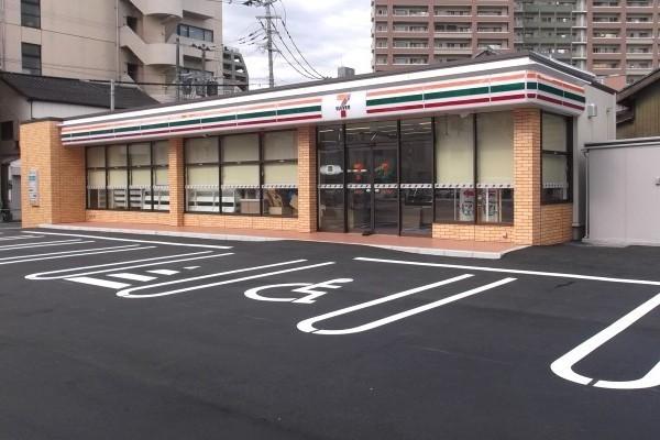 アミティエ南福岡(セブンイレブン博多南八幡町店)