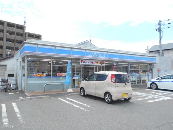 ソレイユ・ルヴァン(ローソン博多春町三丁目店)