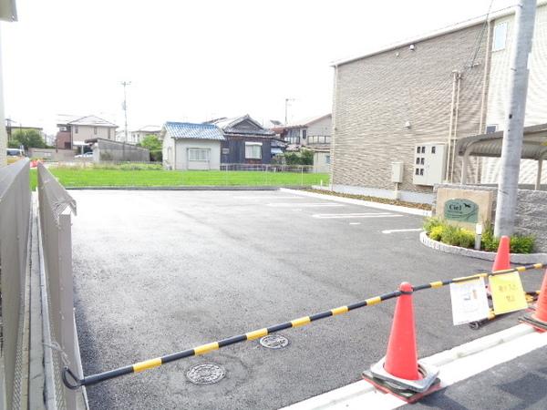 シエル(駐車場)
