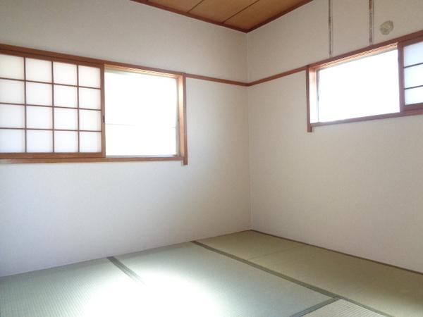 富美ケ丘町貸家