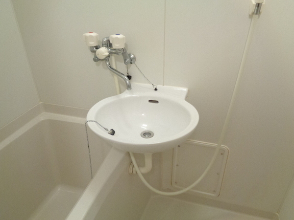 レオパレスコンフォール中野(洗面台・洗面所)