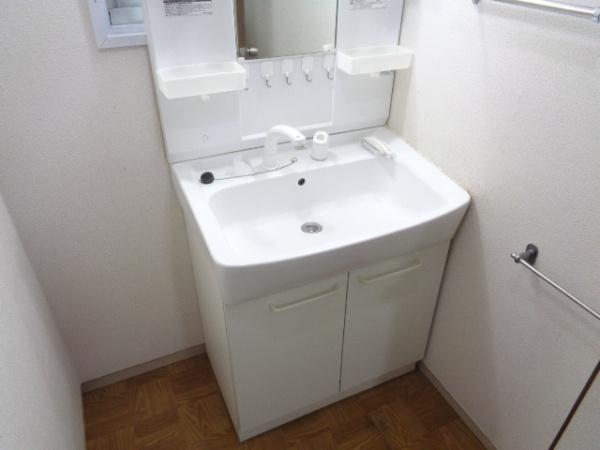 緑ヶ丘中町　貸家