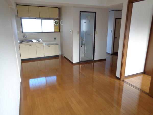 川端マンション