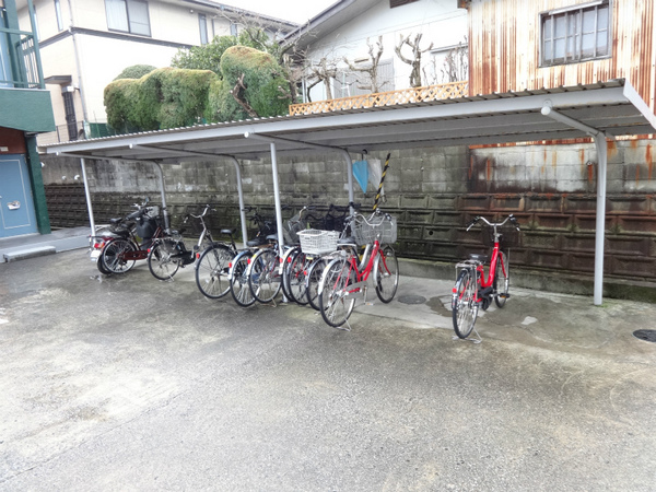 アンビエンテ茱萸木