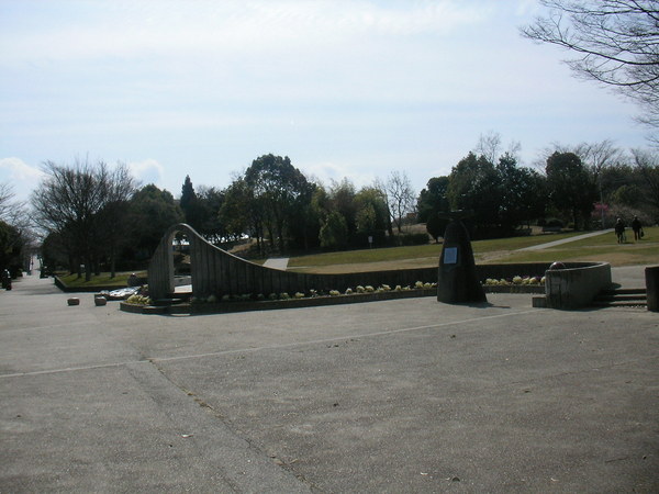 サンハイツ向陽(津々山台公園)