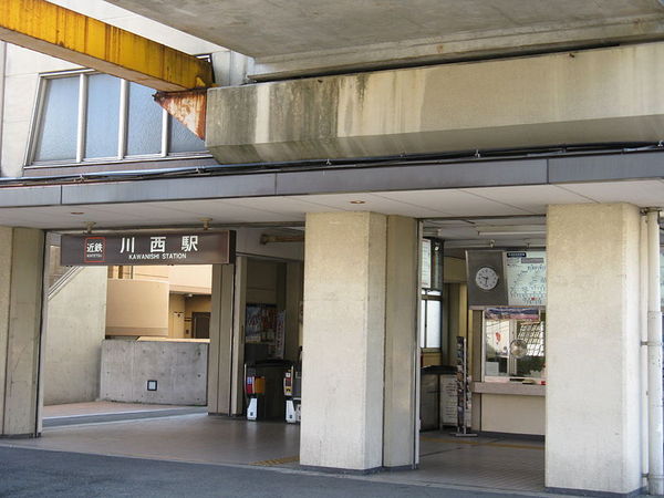 津々山台４丁目二戸一（左）(川西駅(近鉄長野線))