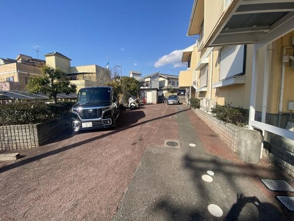 星野ハイツ A棟(駐車場)