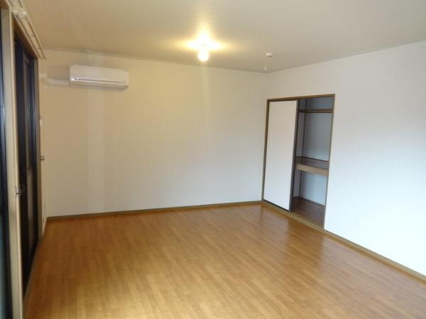 Ｃｈａｒｍａｎｔ　Ｃｏｕｒｔ　Ｃ棟