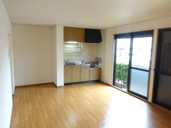 Ｃｈａｒｍａｎｔ　Ｃｏｕｒｔ　Ｃ棟