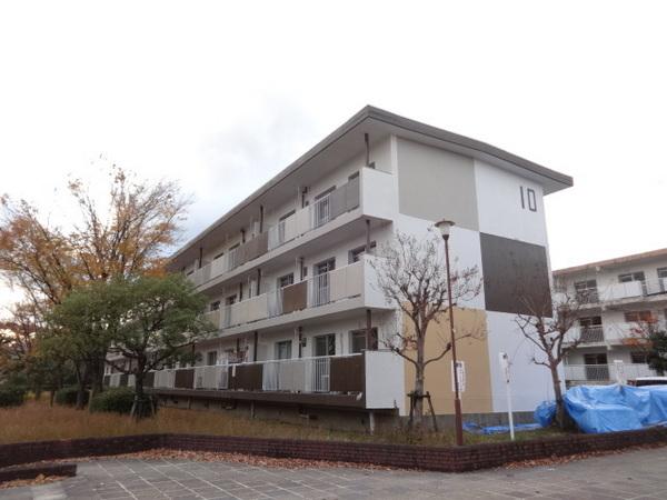 ヴィラナリー狭山　１５号棟