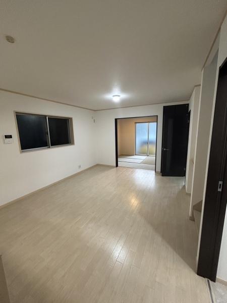 桜ケ丘町　貸家