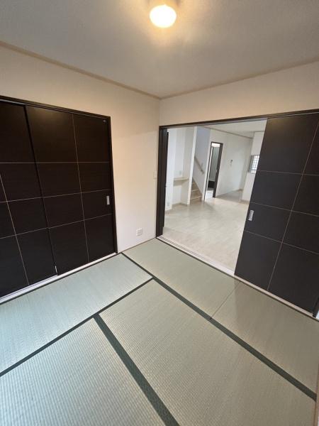 桜ケ丘町　貸家