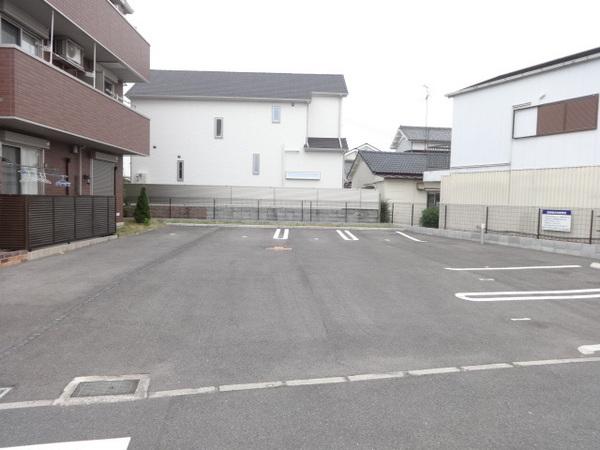 キャピタル自由ヶ丘(駐車場)