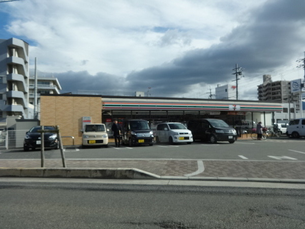 甲田6丁目貸家(セブンイレブン富田林西口店)