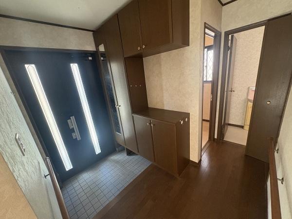 河南町さくら坂１丁目　貸家