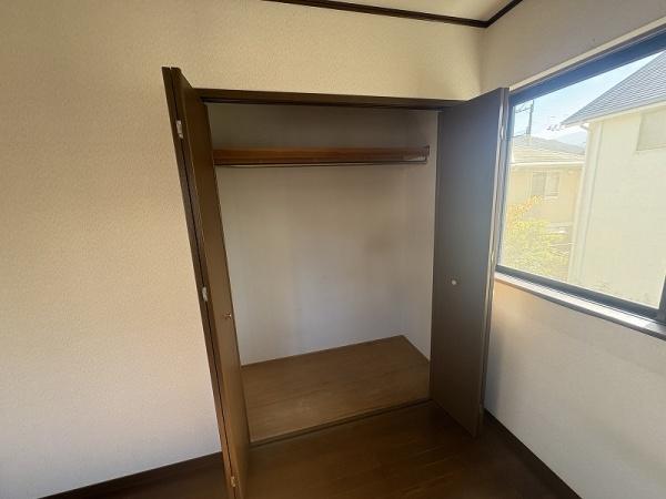 河南町さくら坂１丁目　貸家