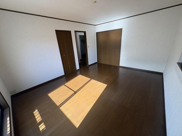 河南町さくら坂１丁目　貸家