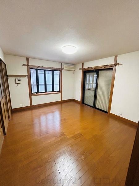 梅の里４丁目貸家