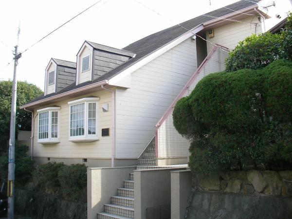 富田林市富美ケ丘町のハイツ