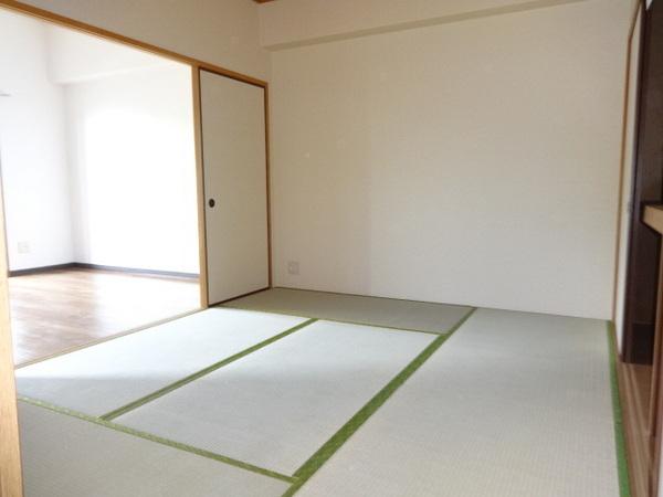 ウエスト　イン　ヒルズ