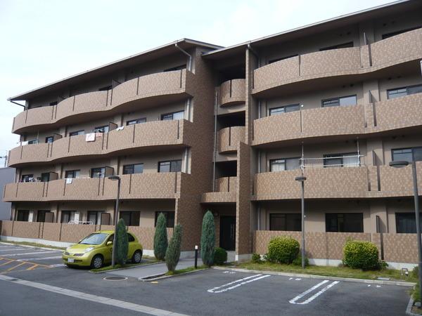 エンブレス