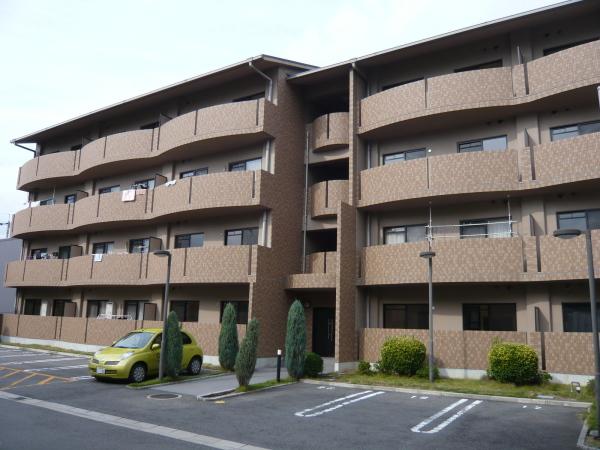 エンブレス