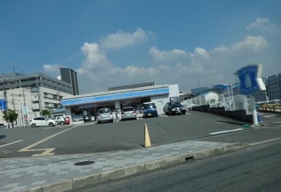 ユタカハイツ加賀田　Ｂ棟(ローソン河内長野三日市駅前店)