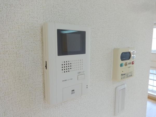 メゾン　ジャスティス　A棟