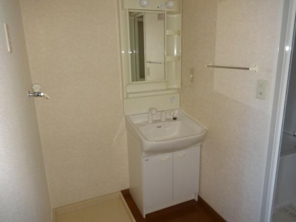 サンヒルズ千代田３