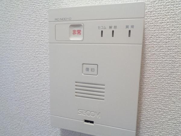 クレストコート　B棟