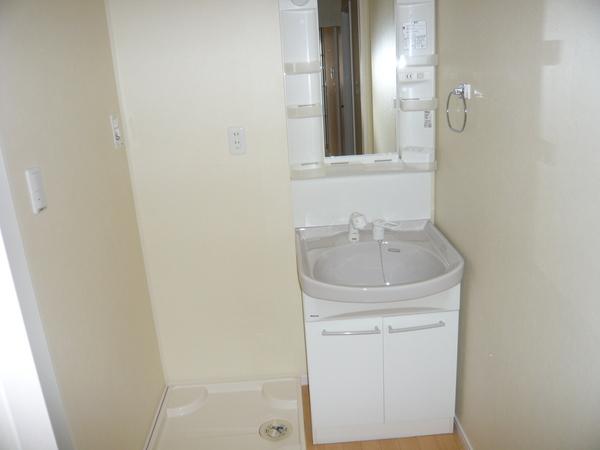 クレストコート　B棟