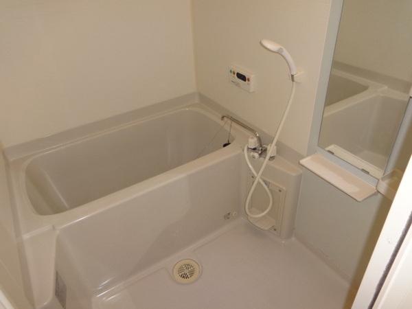 ファシネイション春日２
