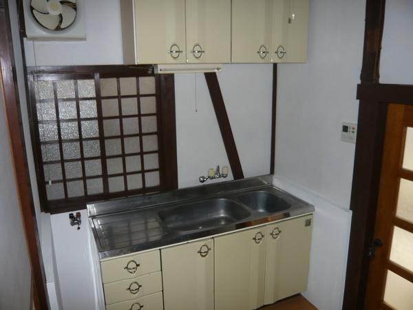 駒ヶ谷貸家