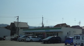 高橋ニューハイツ(ファミリーマート富田林中野町東店)