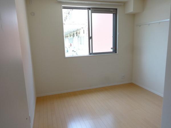 ガーデンハイツ寿