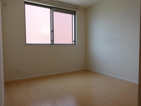 ガーデンハイツ寿