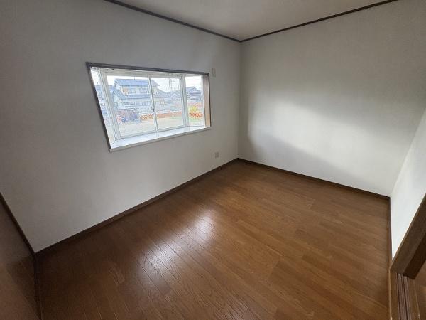 北大伴町２丁目　テラス