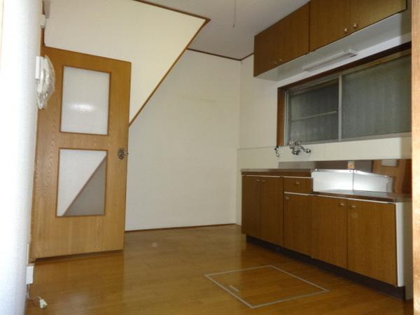 河内長野市寿町貸家