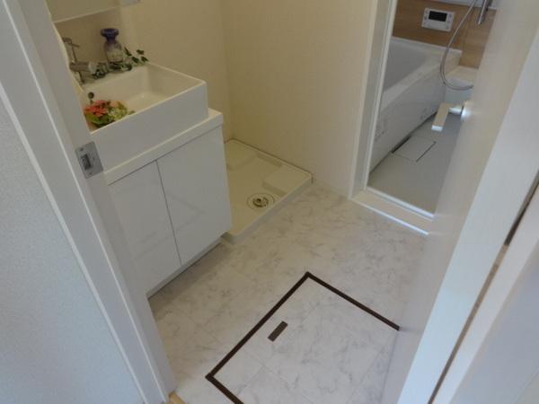 レフィナードKHY１