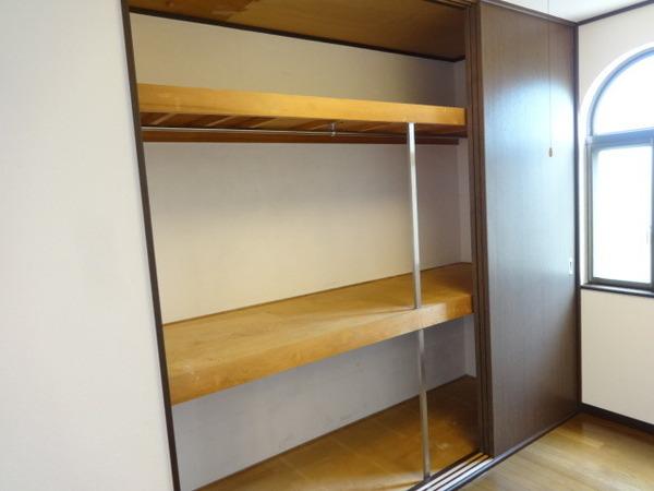 北大伴２丁目貸家