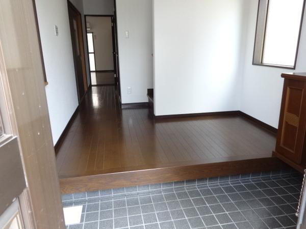 北大伴２丁目貸家