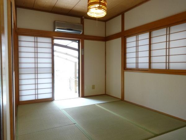 北大伴２丁目貸家